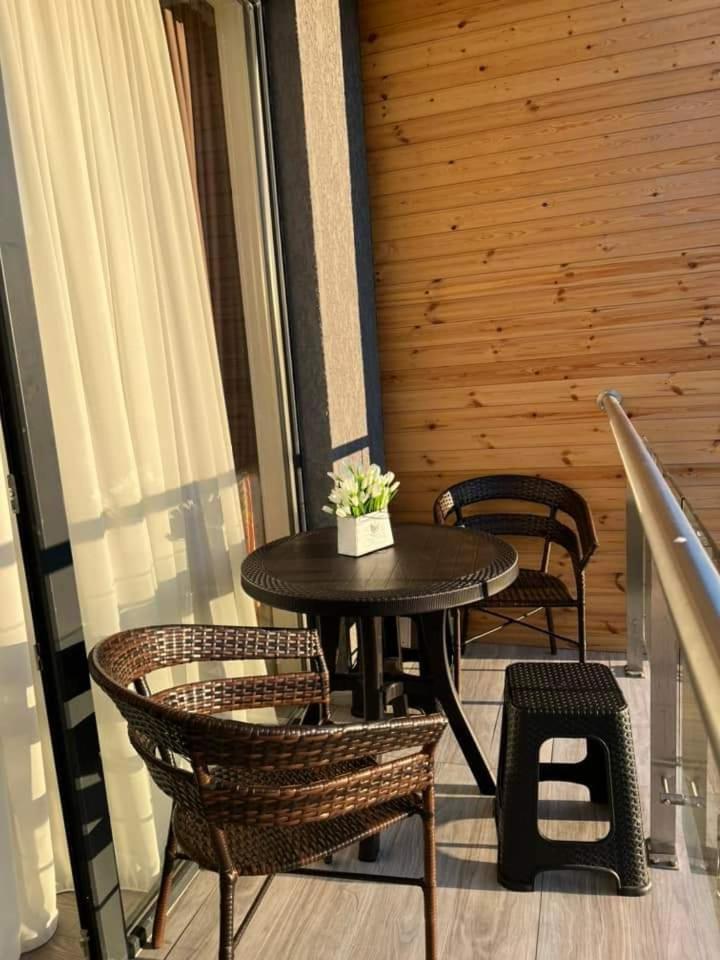 Apartment In Batoumi Chambre photo